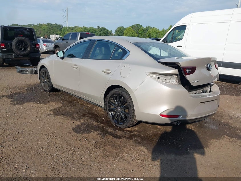 MAZDA 3 - zdjęcie 3