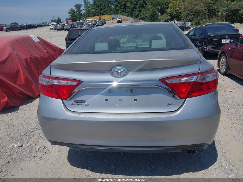 TOYOTA CAMRY - zdjęcie 16