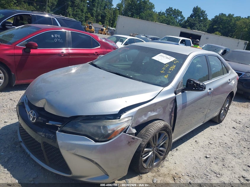 TOYOTA CAMRY - zdjęcie 2