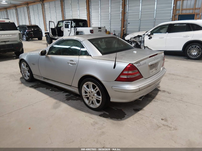 2004 MERCEDES-BENZ SLK 230 auction photo 3