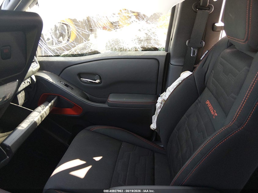 2022 NISSAN FRONTIER auction photo 5