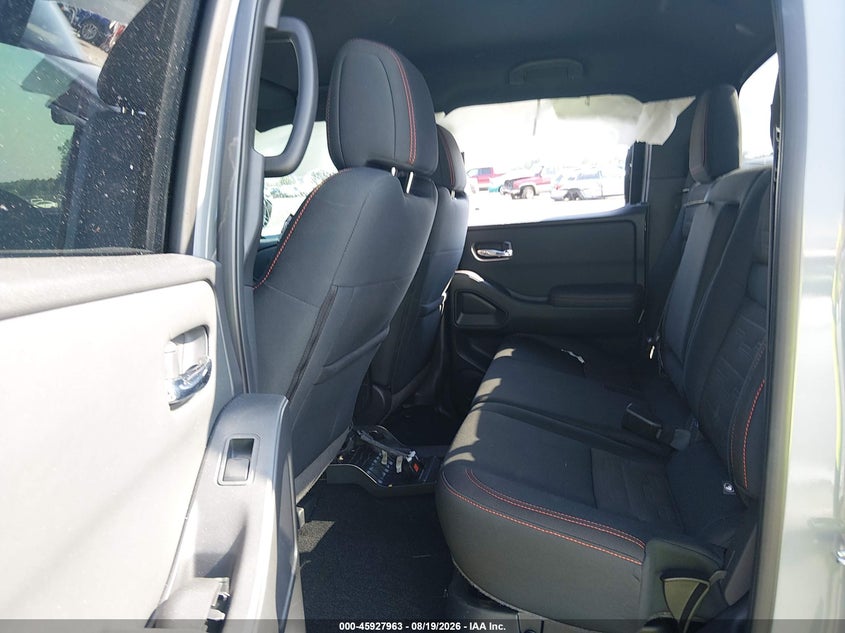 2022 NISSAN FRONTIER auction photo 8