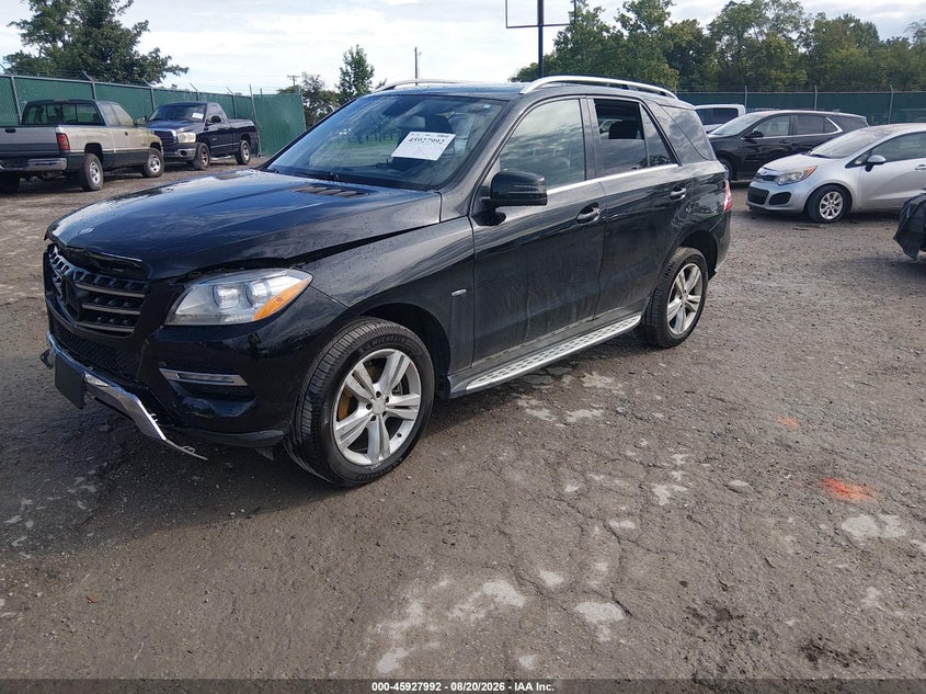 2012 Mercedes-Benz Ml 350 4Matic, Удар спереди, IAAI, VIN 4JGDA5HB3CA088800 — фото 2