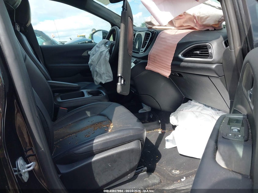 CHRYSLER VOYAGER 2025 VIN 2C4RC1CG4SR523706