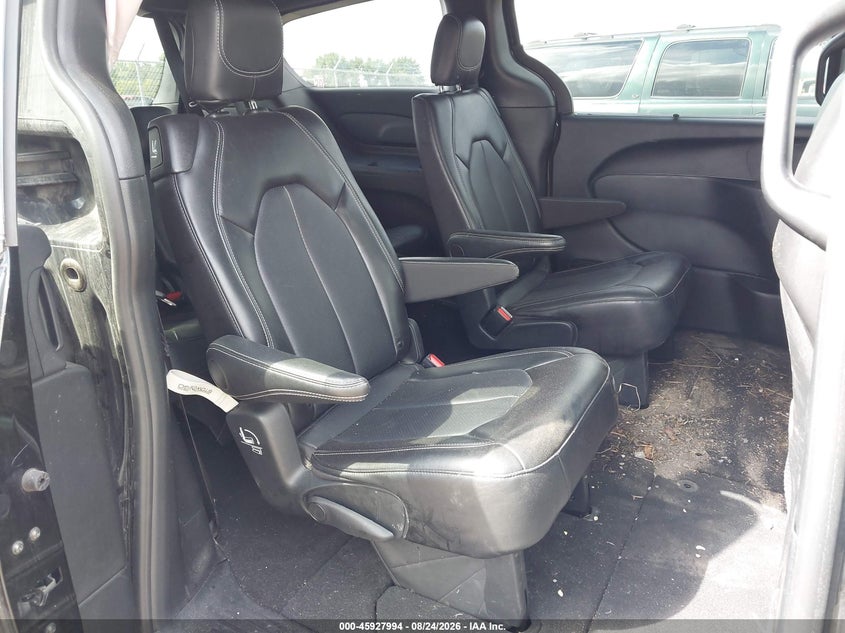CHRYSLER VOYAGER 2025 VIN 2C4RC1CG4SR523706