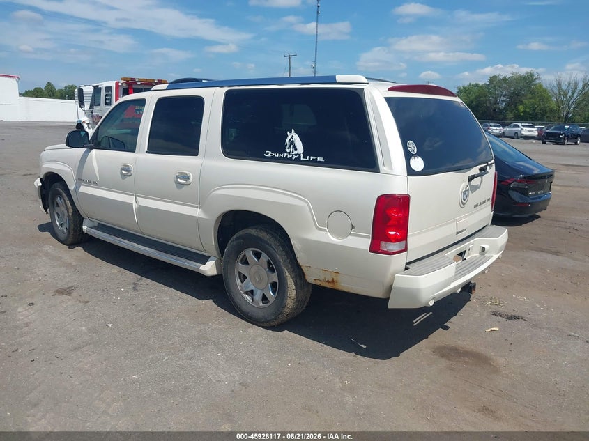 2004 CADILLAC ESCALADE ESV auction photo 3