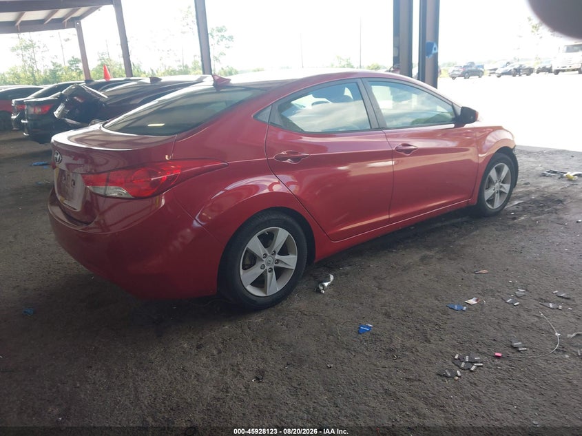 2012 HYUNDAI ELANTRA auction photo 4
