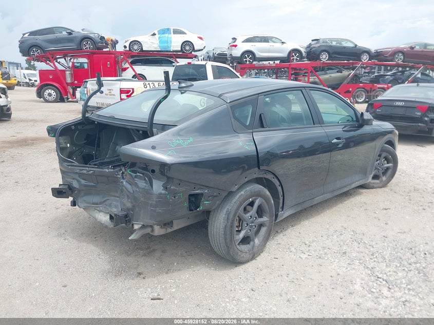 2025 KIA K4 — zdjęcie 4