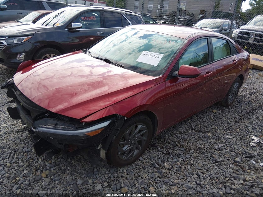 2024 Hyundai Elantra Sel, Front End, IAAI, VIN KMHLM4DG4RU746291 — photo 2