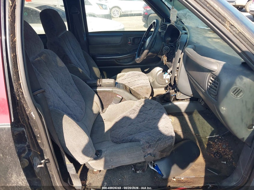 2002 CHEVROLET S-10 auction photo 5
