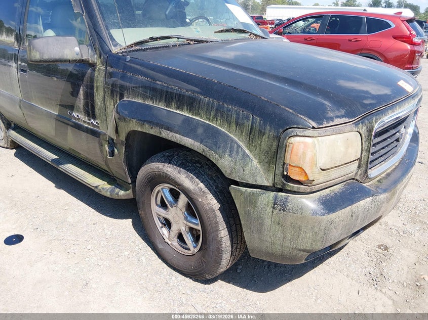 2000 CADILLAC ESCALADE auction photo 6
