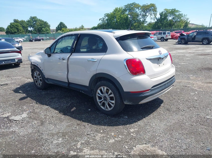 2016 FIAT 500X auction photo 3