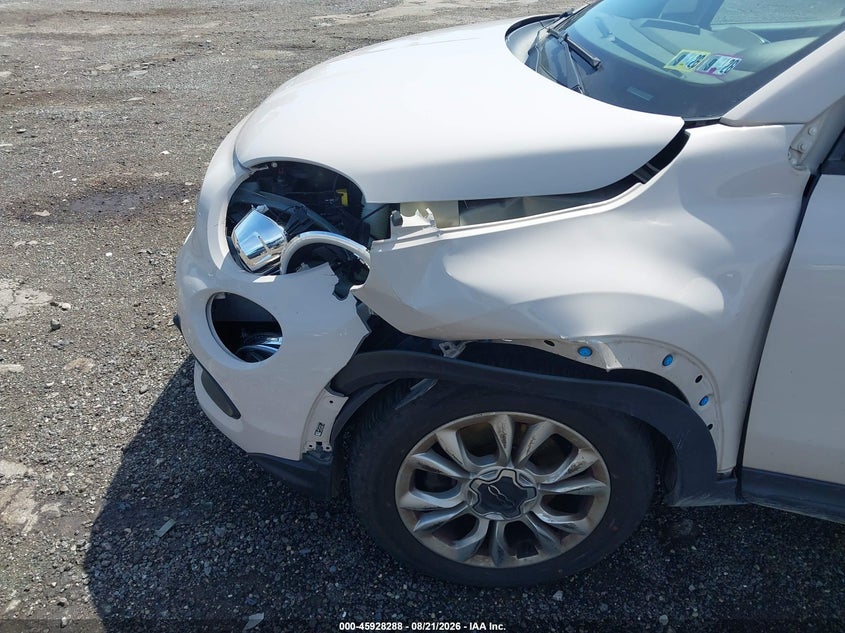 2016 FIAT 500X auction photo 6
