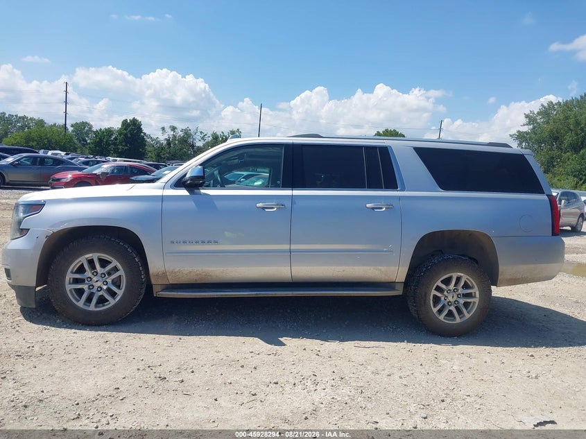 CHEVROLET SUBURBAN - zdjęcie 14