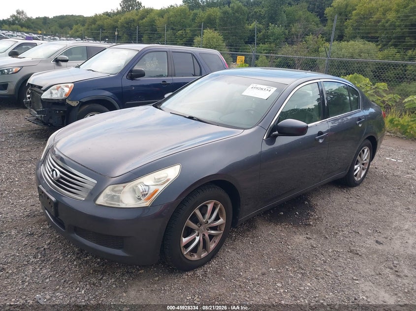 2009 INFINITI G37X — zdjęcie 2