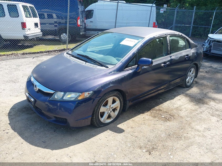 2010 Honda Civic, Normal Wear & Tear, IAAI, VIN 2HGFA1E69AH530427 — photo 2