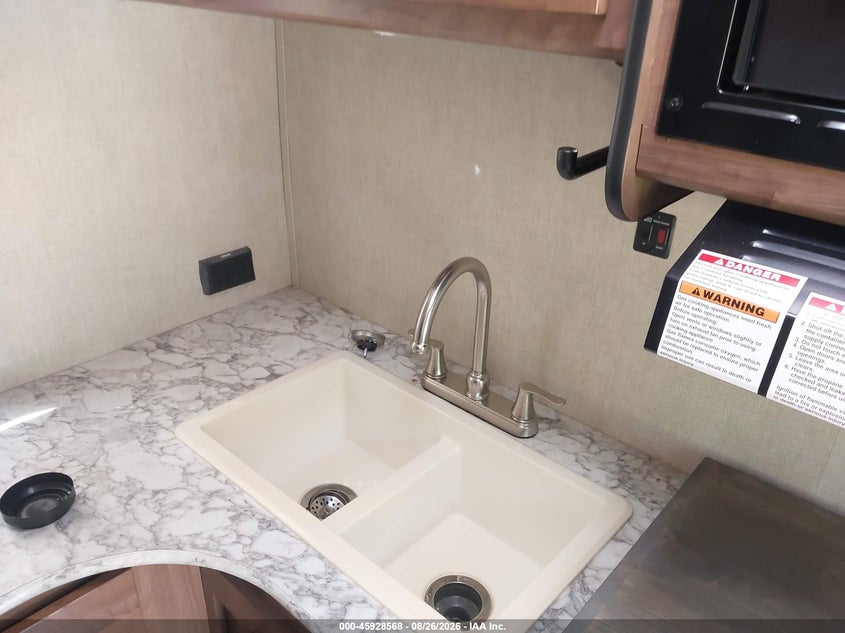 2018 GULFSTREAM TRAVEL TRLR auction photo 7