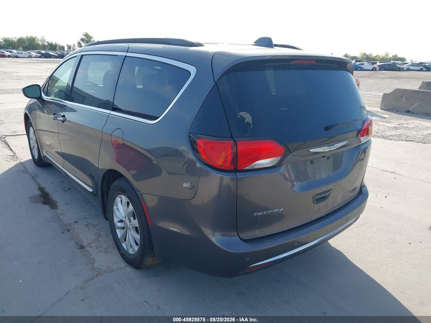 Vin: 2c4rc1bg3hr553418, lot: 46427698, chrysler pacifica touring-l 20173