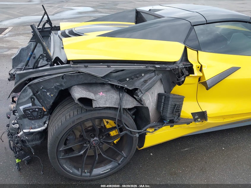 CHEVROLET CORVETTE Z06 - zdjęcie 18