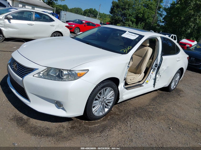 2013 Lexus ES, Left Side, IAAI, VIN JTHBK1GG3D2073318 — photo 2
