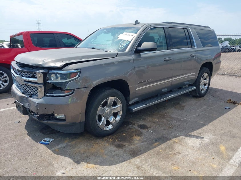 2017 Chevrolet Suburban, Удар спереди, IAAI, VIN 1GNSCHKCXHR310645 — фото 2