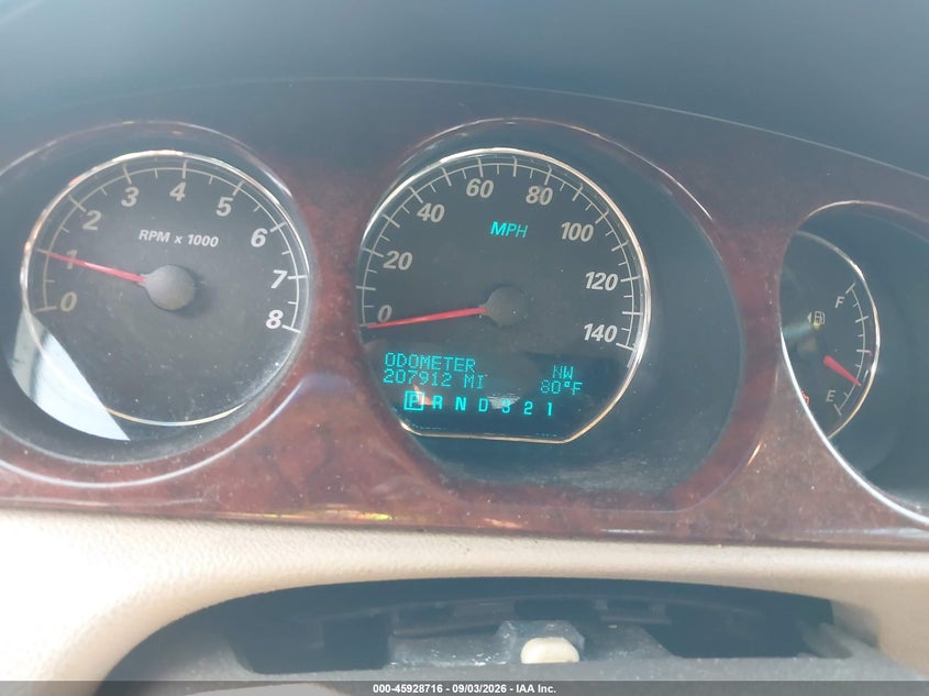 2008 BUICK LUCERNE auction photo 7