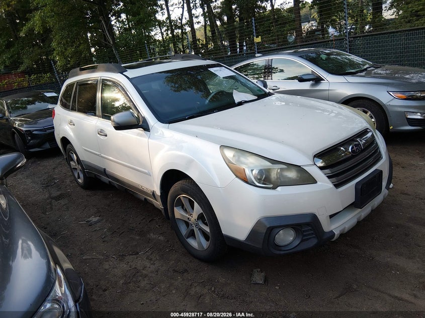 2013 SUBARU OUTBACK auction photo 1