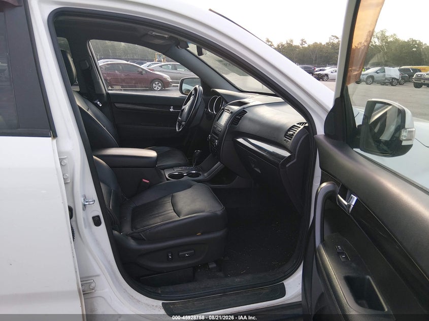 2013 KIA SORENTO auction photo 5