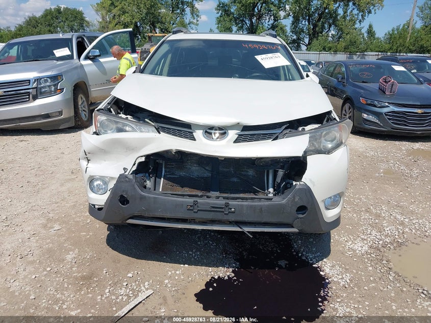 2013 TOYOTA RAV4 auction photo 6