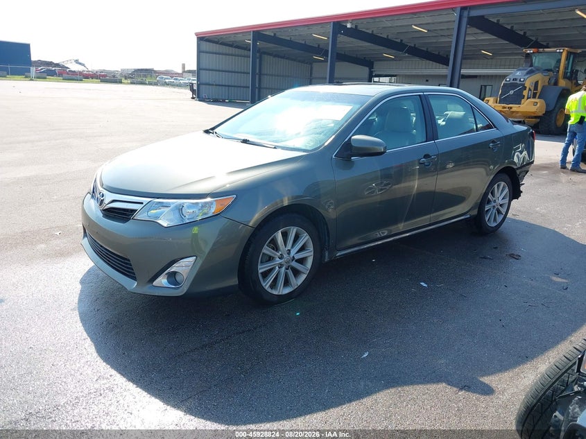 2012 TOYOTA CAMRY auction photo 2