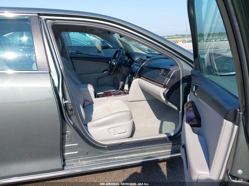 2012 TOYOTA CAMRY auction photo 5