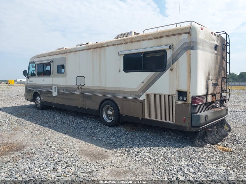 1989 GILLIG INCOMPLETE MOTORHOME CHSS auction photo 3