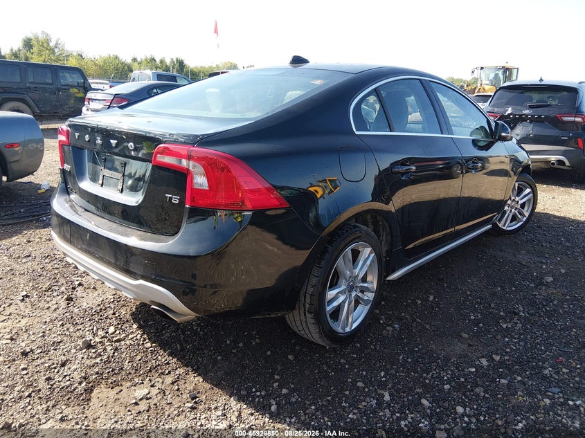 Vin: yv1622fs1c2044276, lot: 46427973, volvo s60 t5 20124