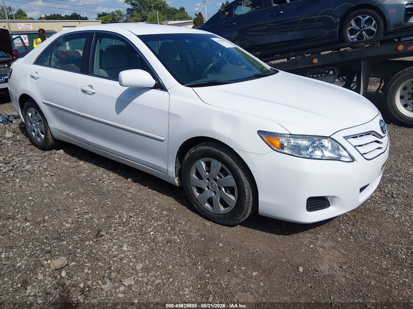 2010 TOYOTA CAMRY auction photo 1