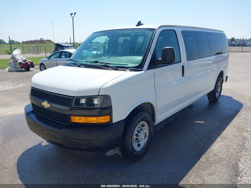 Vin: 1gazgnfp9m1153117, lot: 46428017, chevrolet express passenger rwd 3500 extended wheelbase ls 20212