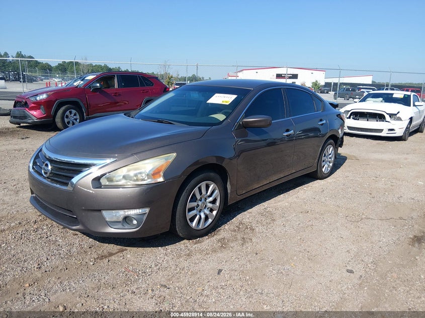 2014 Nissan Altima, Rear, IAAI, VIN 1N4AL3AP3EC121240 — photo 2