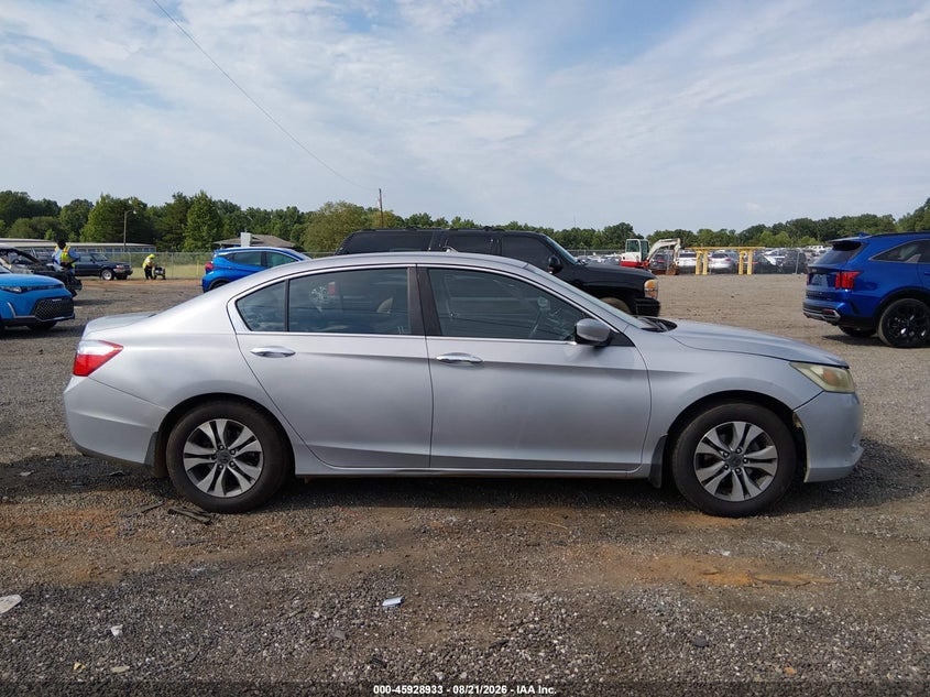2015 HONDA ACCORD LX · Фото 14