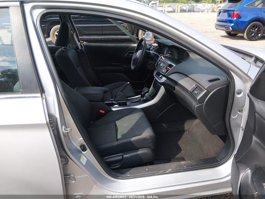2015 HONDA ACCORD LX · Фото 5