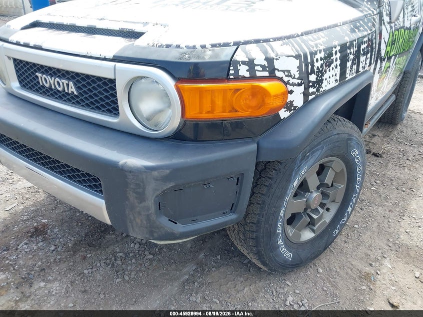 TOYOTA FJ CRUISER 2007 VIN JTEBU11F170057688
