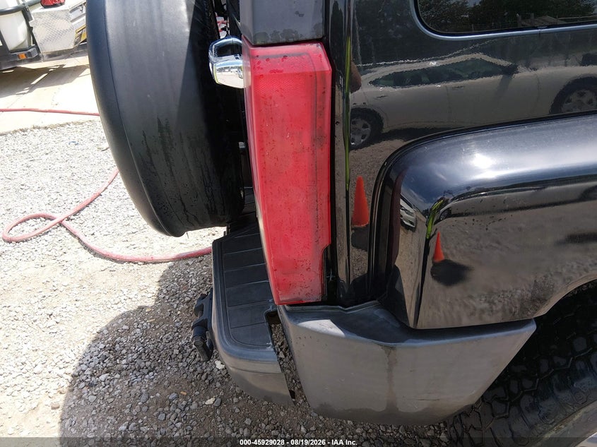 2007 HUMMER H3 SUV auction photo 6