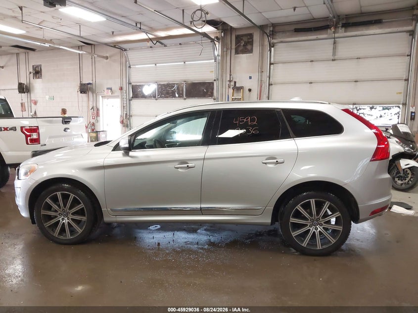 VOLVO XC60 - zdjęcie 14