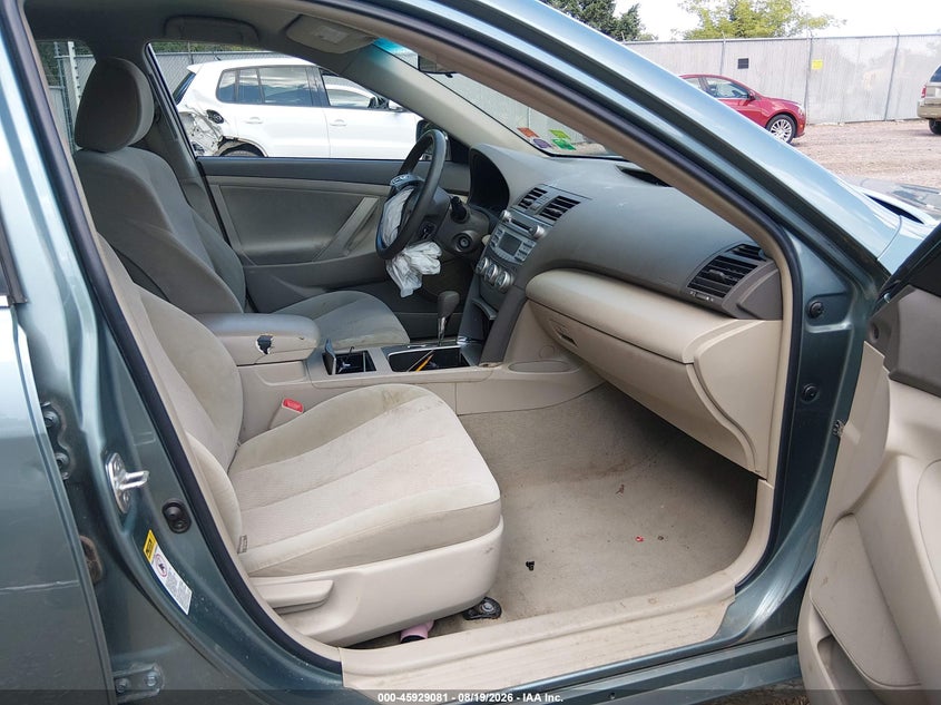 2011 TOYOTA CAMRY auction photo 5