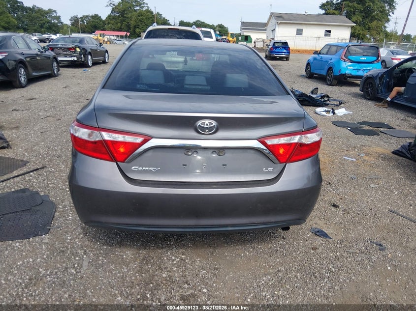 TOYOTA CAMRY - zdjęcie 16