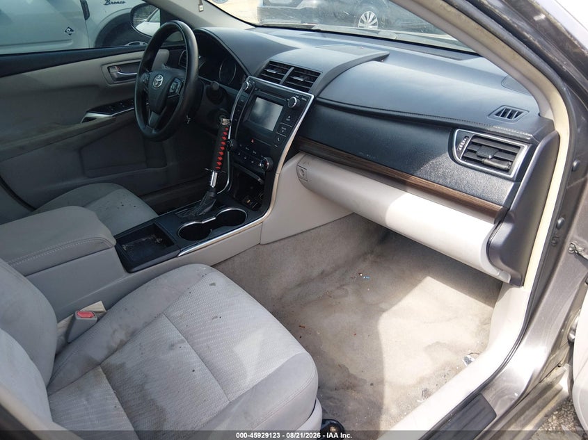 TOYOTA CAMRY - zdjęcie 5
