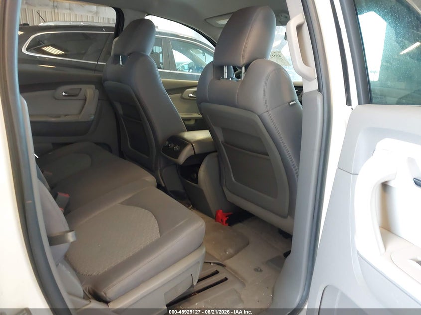 2011 CHEVROLET TRAVERSE auction photo 8