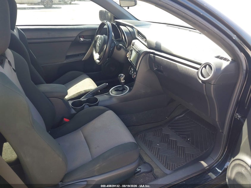 2016 SCION TC auction photo 5