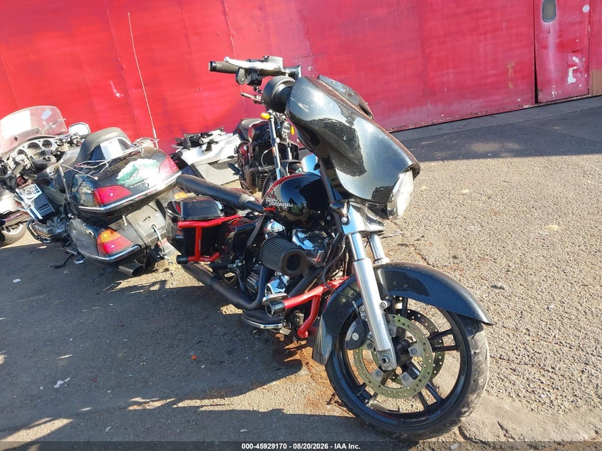 2019 Harley-Davidson FLHX