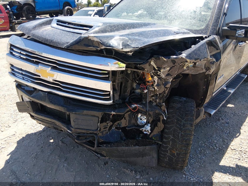2015 CHEVROLET SILVERADO 2500HD BUILT AFTER AUG 14 auction photo 6