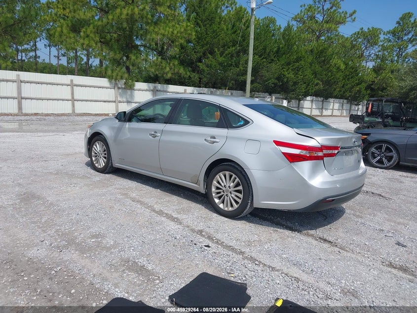 2013 TOYOTA AVALON HYBRID auction photo 3