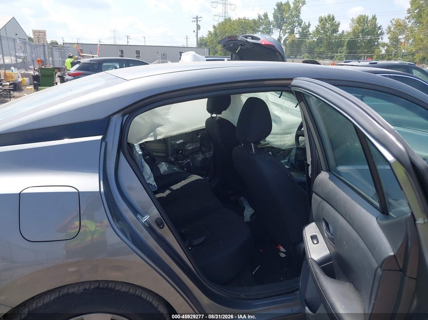 2024 NISSAN SENTRA auction photo 8